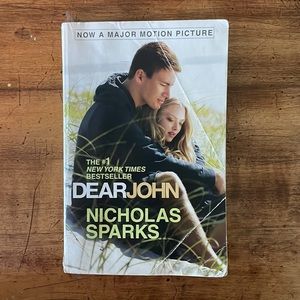 ✨3/$15✨Dear John by Nicholas Sparks